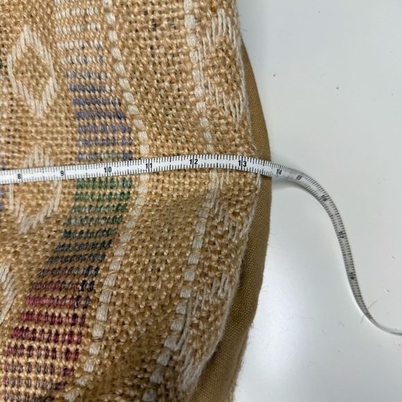 Cost Plus World Market Tan and Cream Shoulder Bag in Woven Aztec Pattern - Picture 4 of 7
